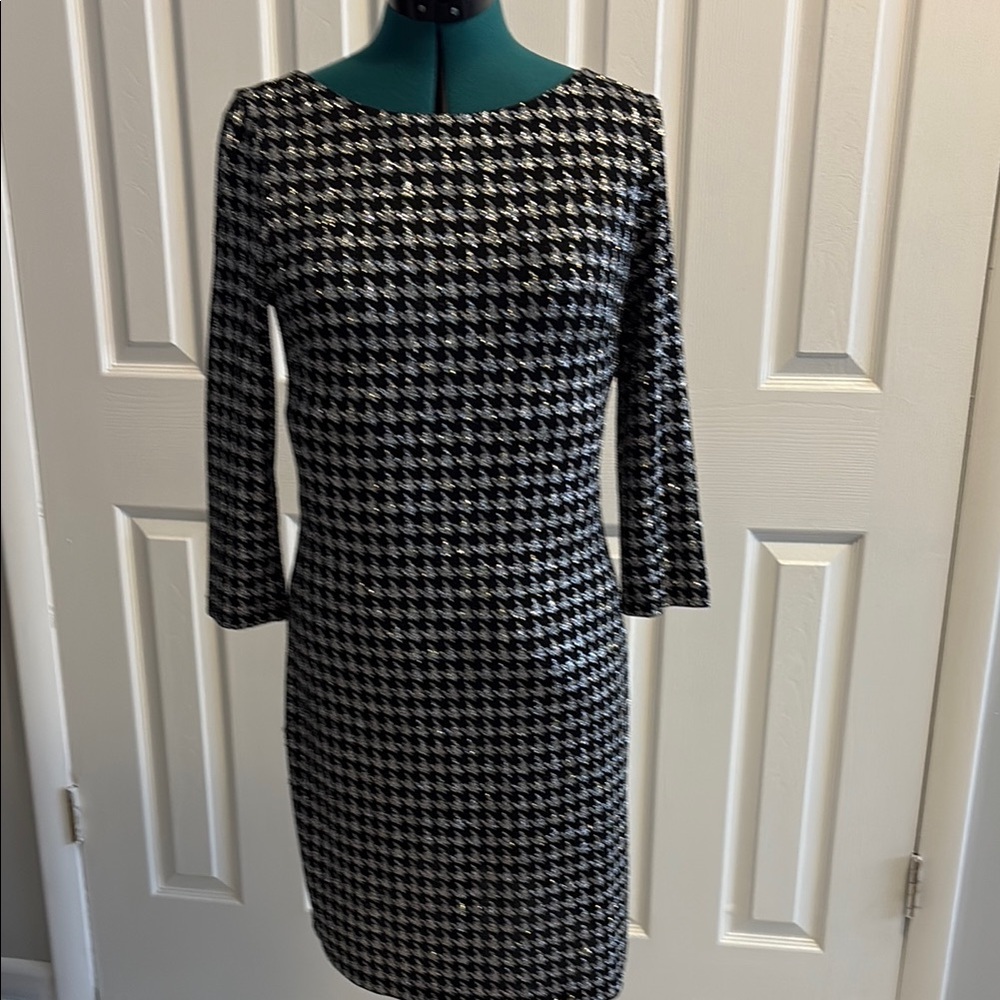 Jessica Howard Black and Silver Glitter Houndstooth Sheath Dress